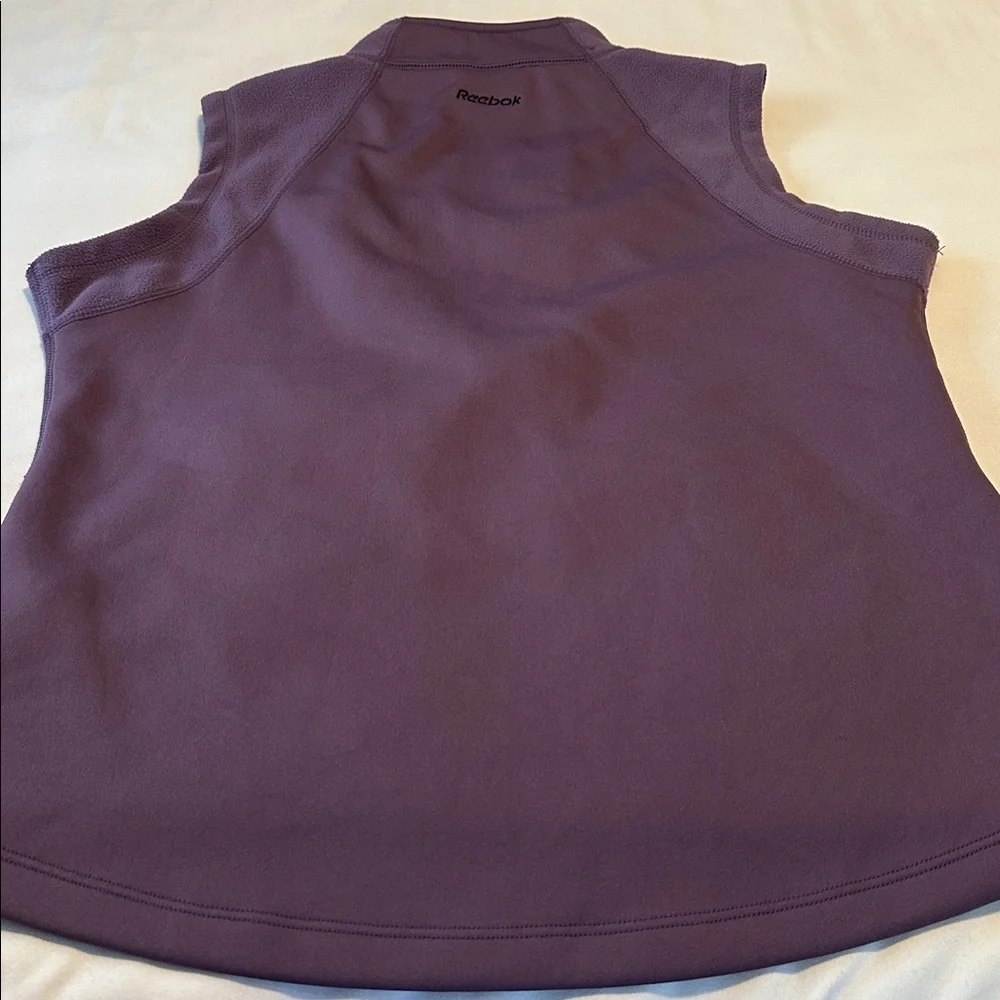 Reebok Women's Lavender Sleeveless Vest